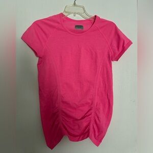 Athleta women’s momentum seamless tee